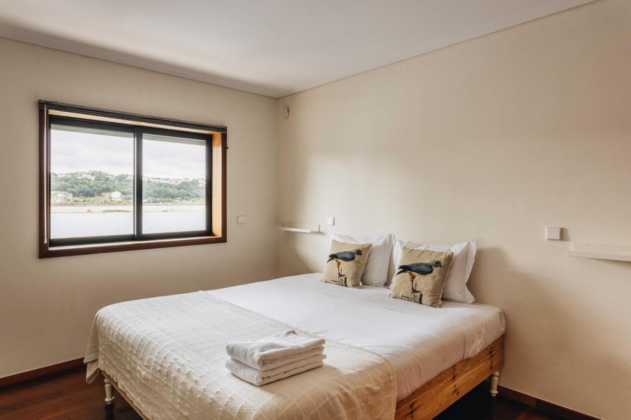Riverfront Haven Family'S Choice With Free Garage 포르투 외부 사진