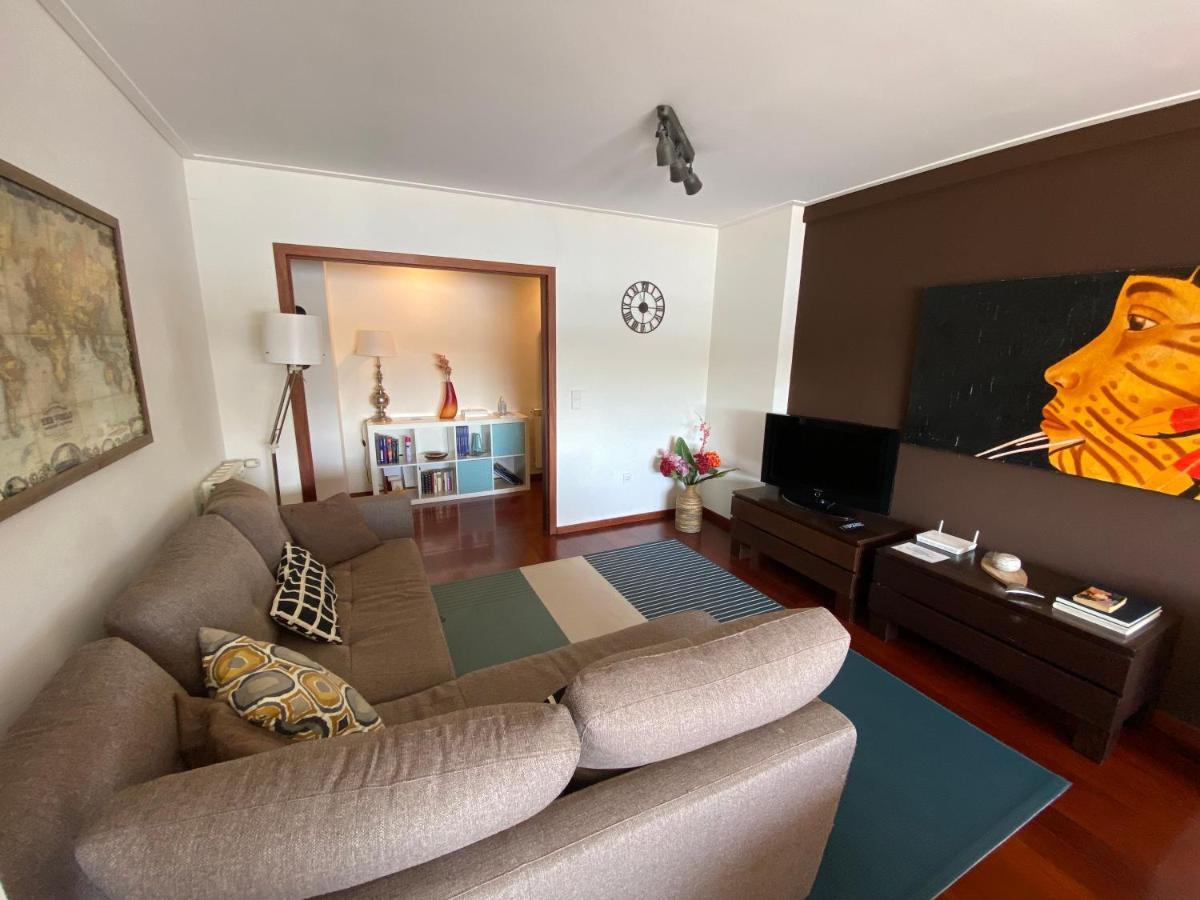Riverfront Haven Family'S Choice With Free Garage 포르투 외부 사진